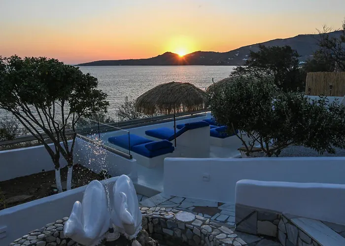Vetus Portum Suites Tinos